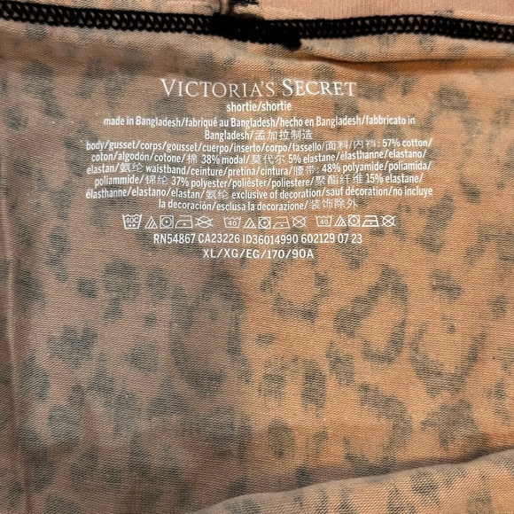 3 for $10  892. Victoria's Secret Leopard Print Shortie - Picture 2 of 6